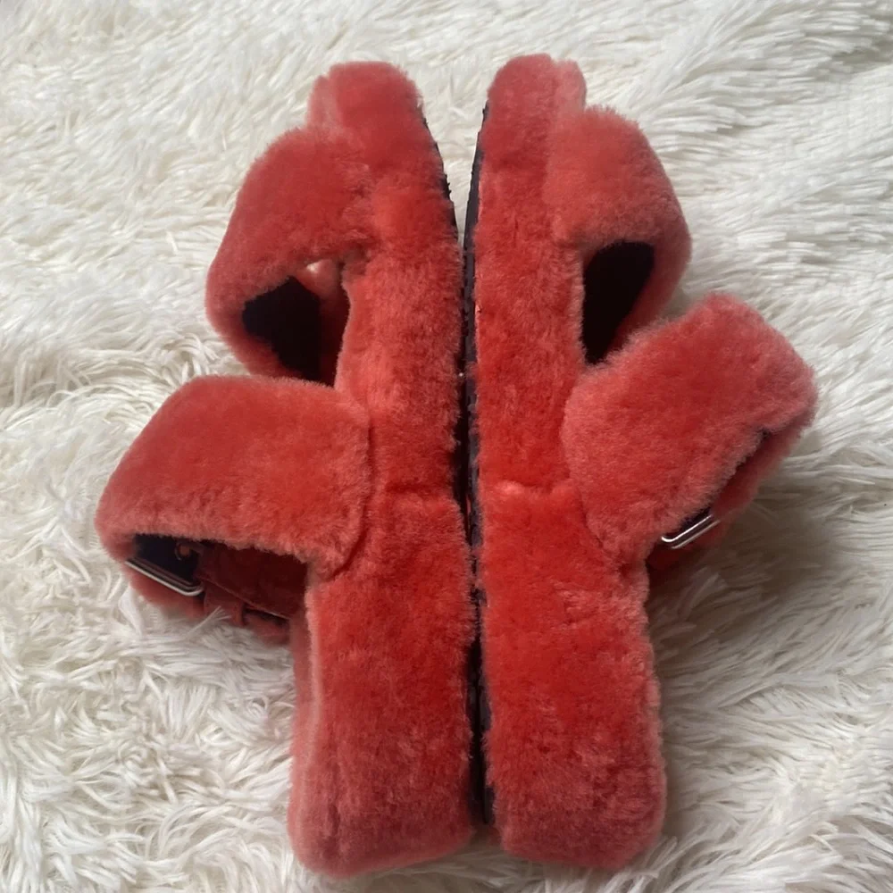 Ugg Platform Coral Colored Fuzzy Slip-On Buckle Sandals Size 8